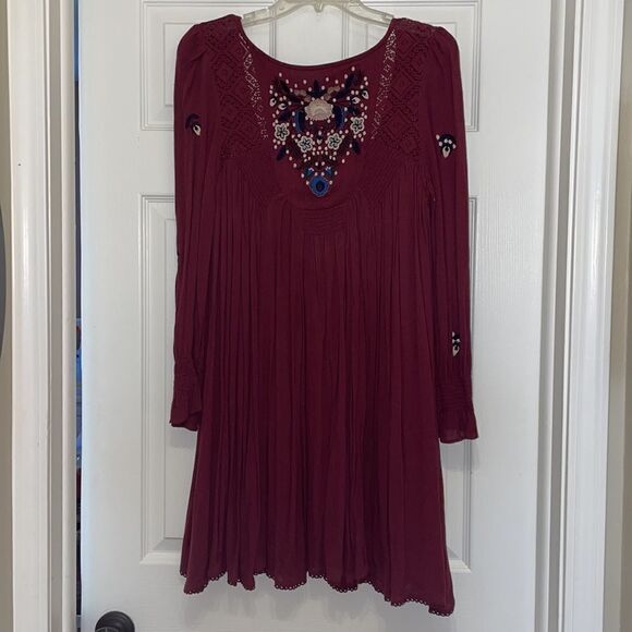 Free People Embroidered Mojave Bohemian Mini Dress in Plum - Picture 4 of 10